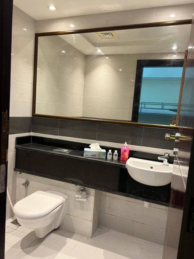Grand Pearl Hostel For Boys Dubai Exterior foto