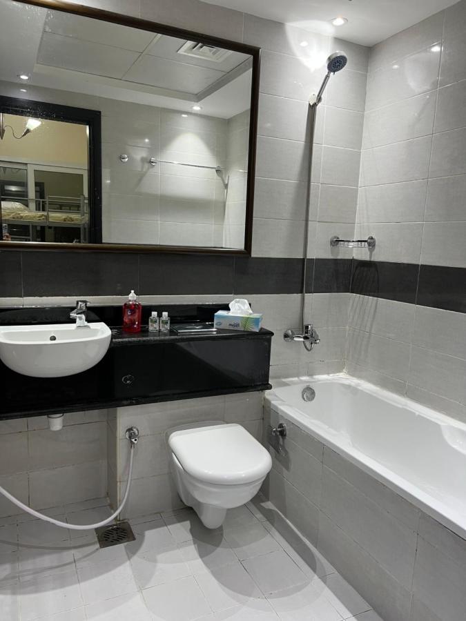 Grand Pearl Hostel For Boys Dubai Exterior foto